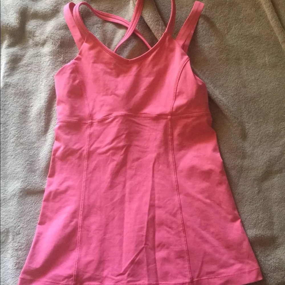 Lululemon top